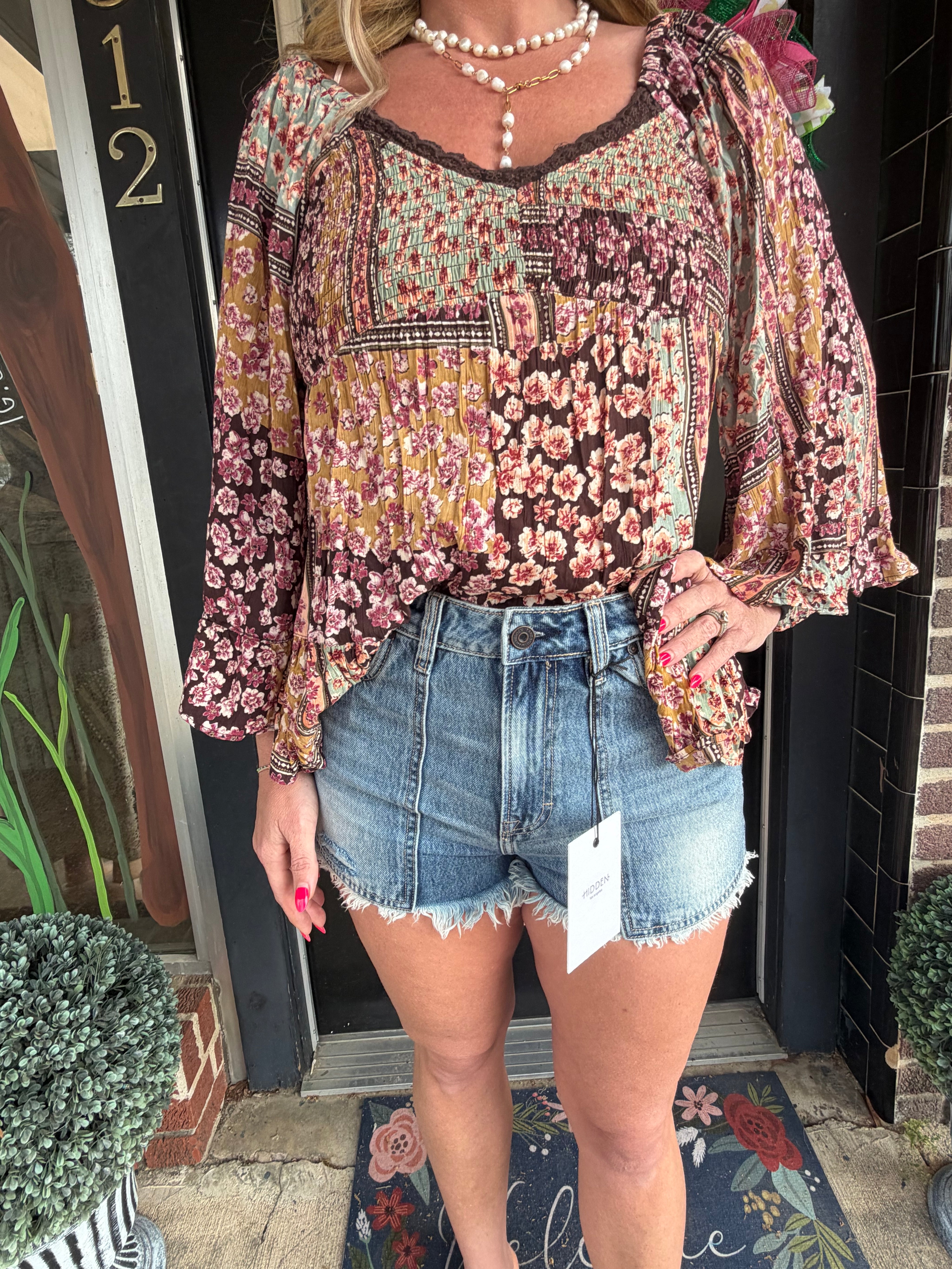 Hidden Brand High Rise Distressed Denim Shorts – 100% Cotton Frayed Hem Summer Shorts