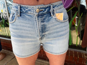 Risen light wash stitched detail