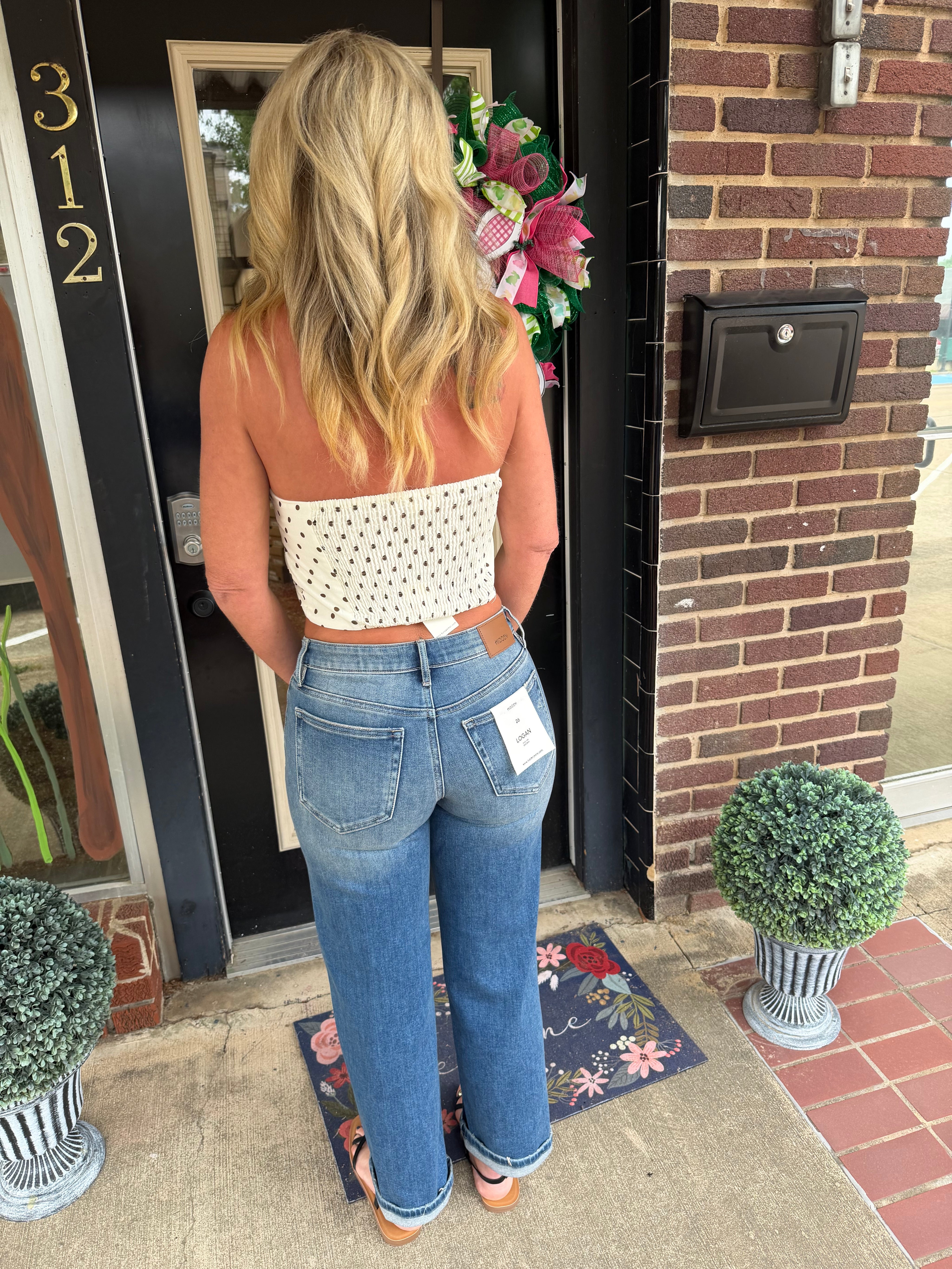 Hidden dark wash Logan style jeans