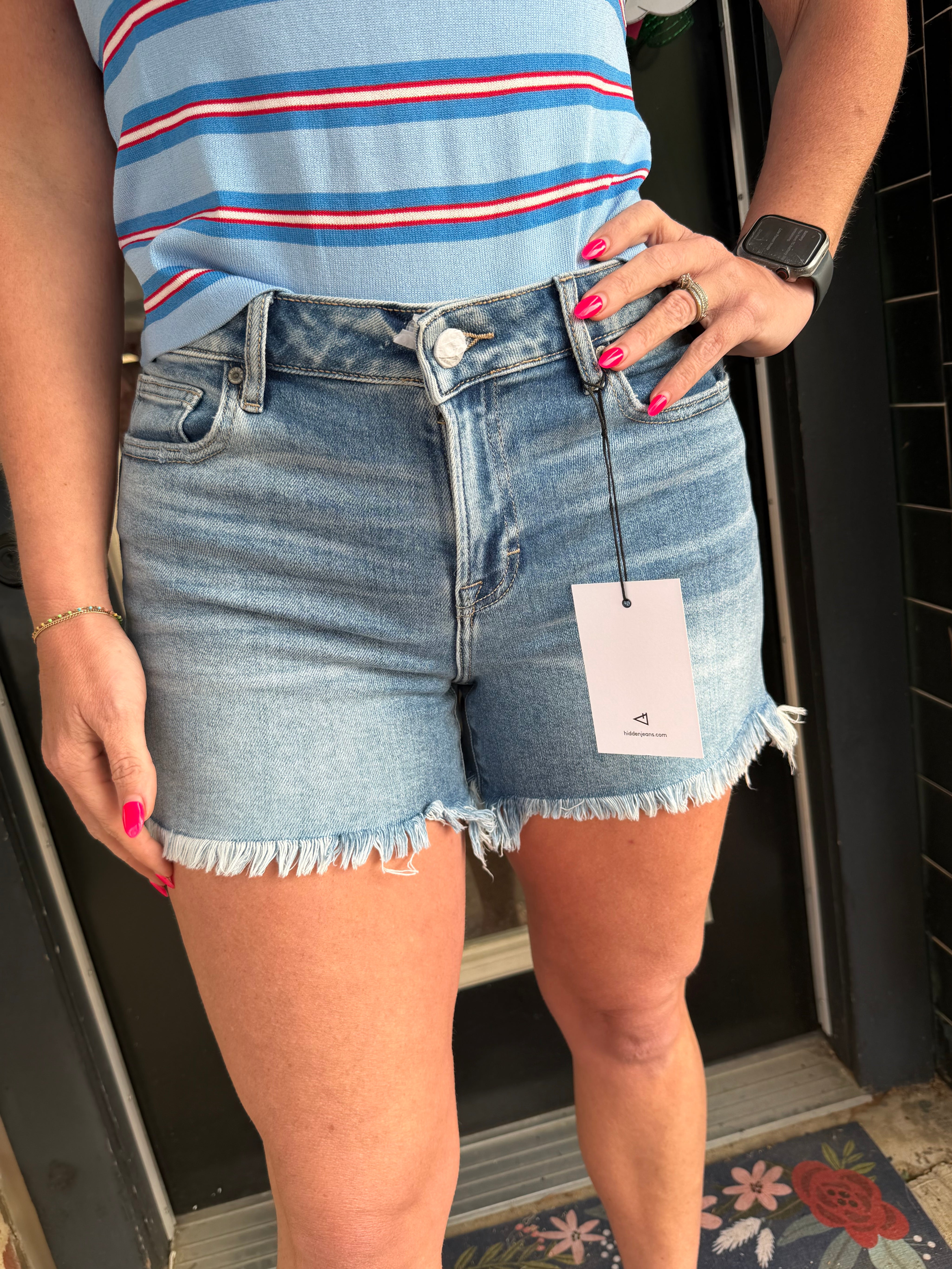 Hidden High Rise Light Wash Frayed Hem Denim Shorts – 3.5” Inseam