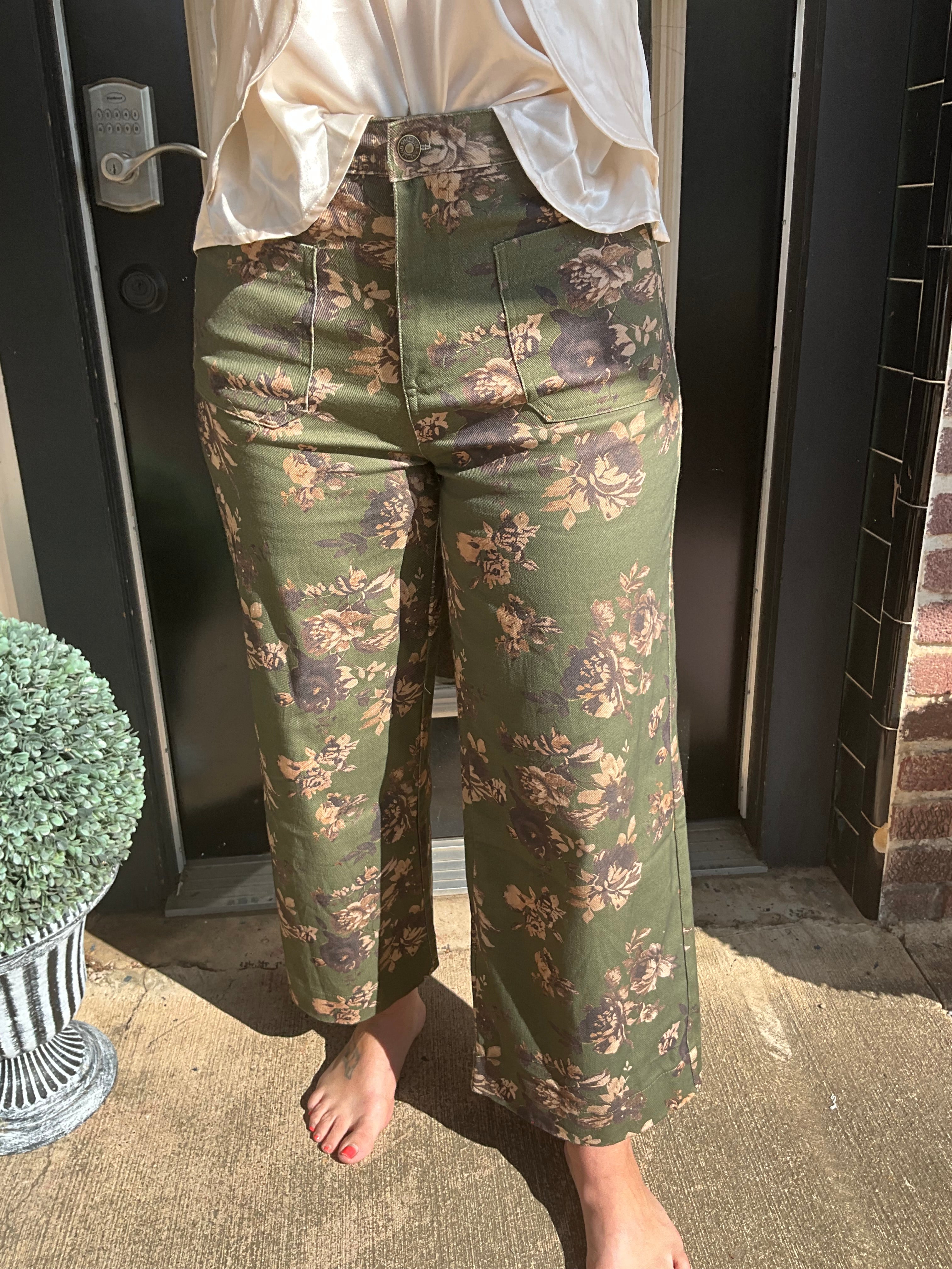 Green floral pants
