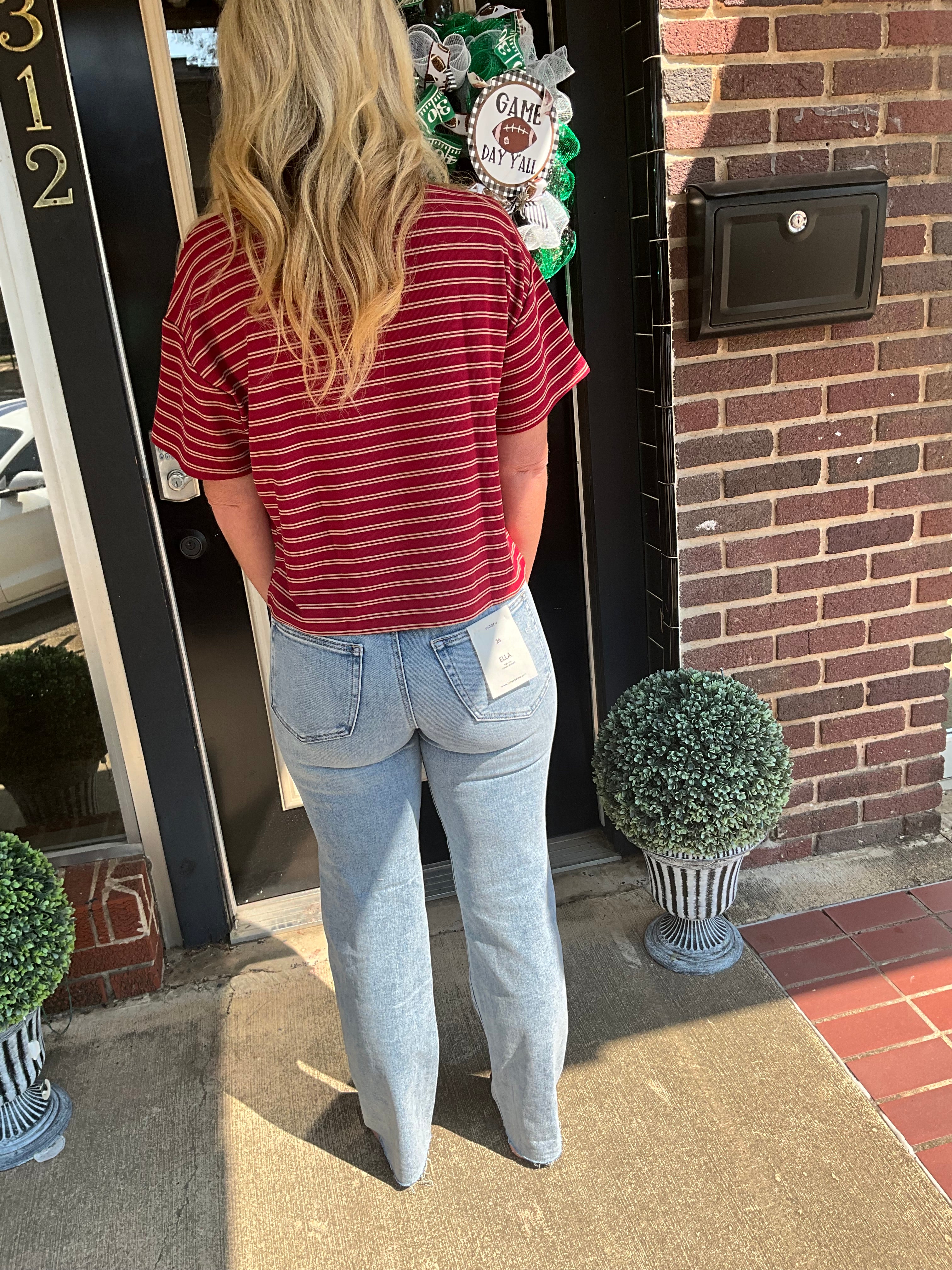 Hidden straight leg denim