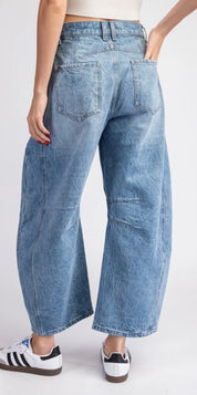 Weekend Wanderer Barrel Jeans