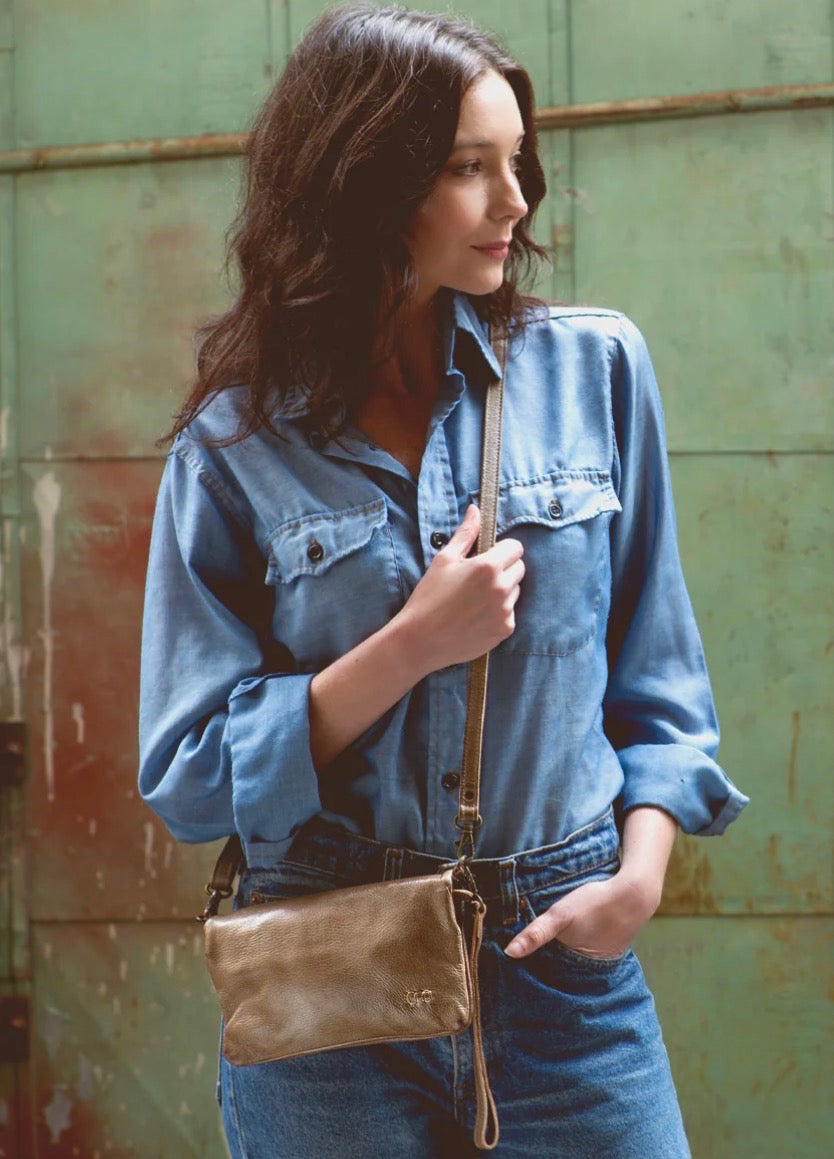Bed| STÜ Cadence Wristlet
