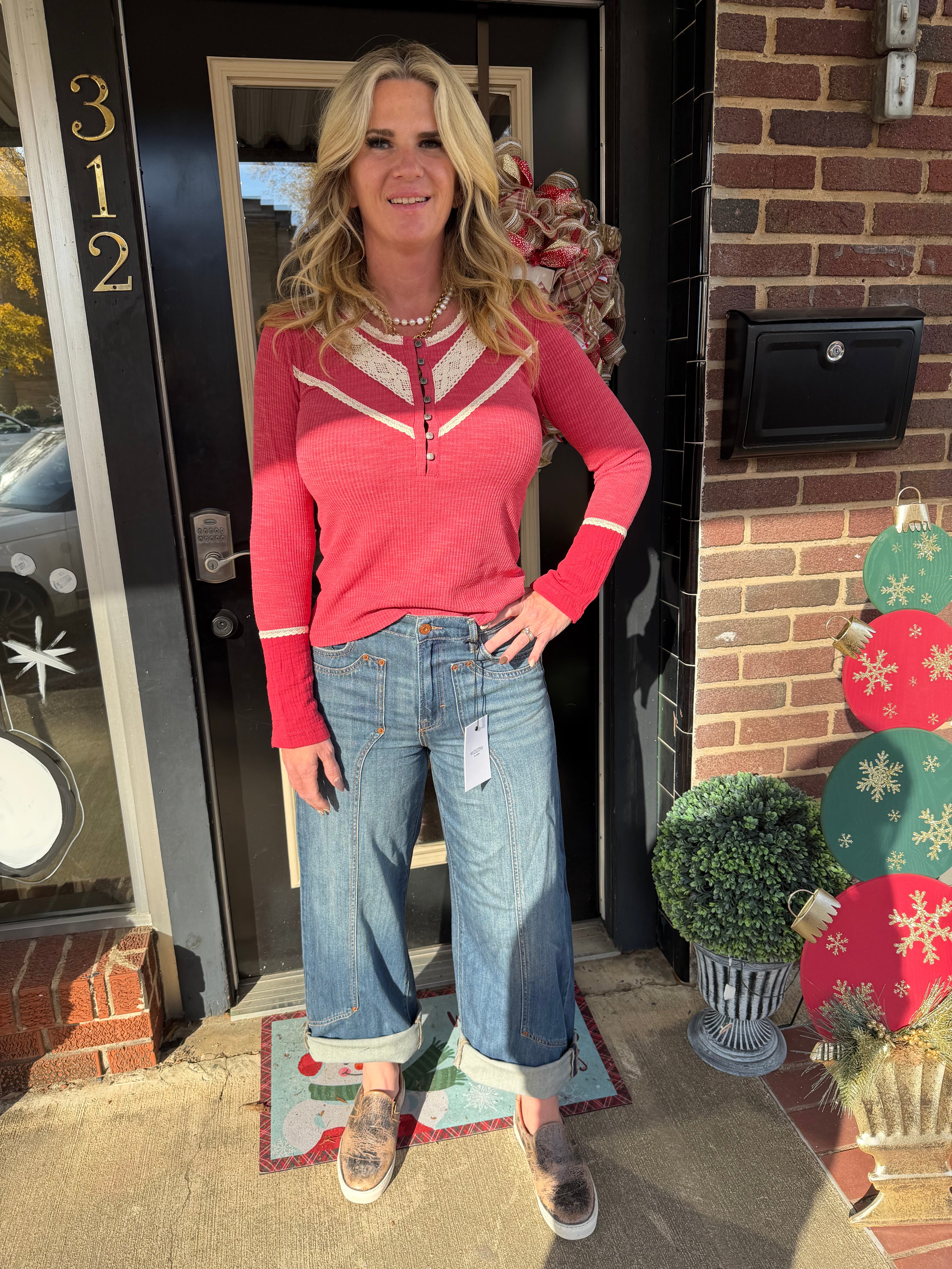 Hidden- stitched wide leg