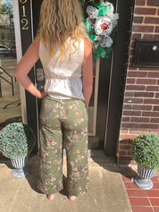 Green floral pants