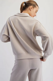 Buttery soft mocha / cream hoodie