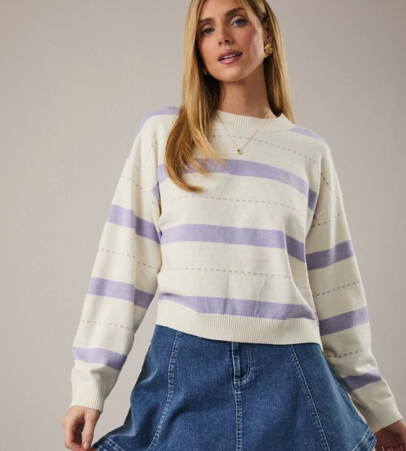 Cropped purple & cream sweater