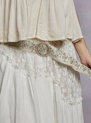 POL- embroidered lace belt