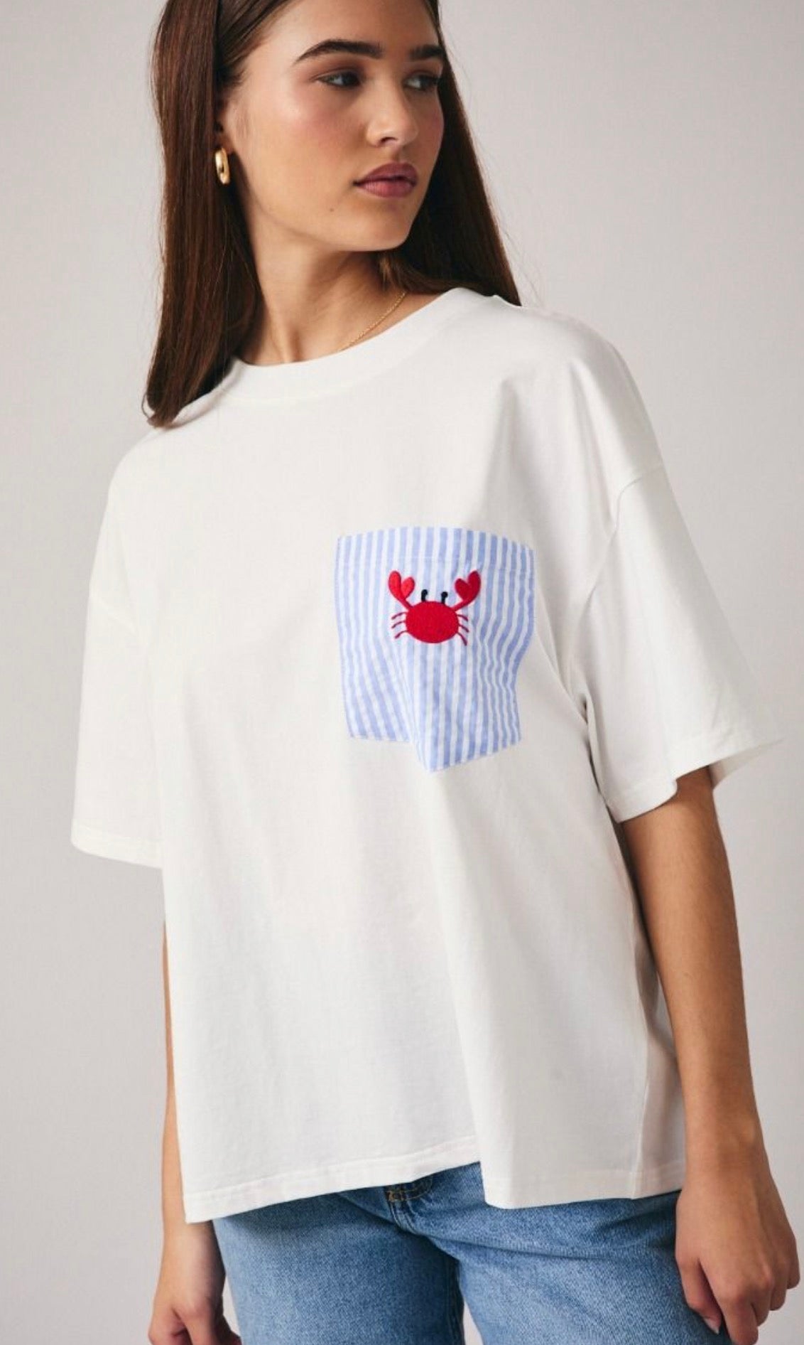 Crabby white tee