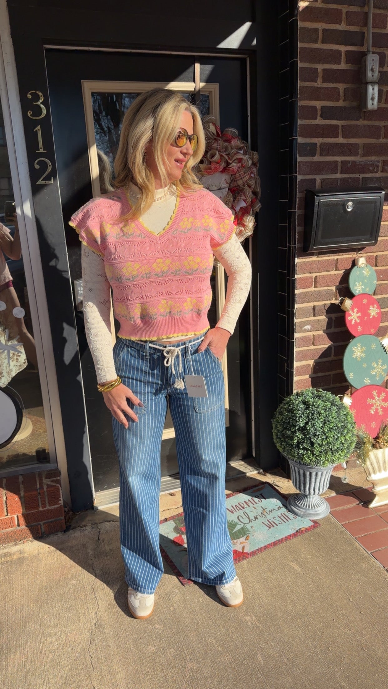 Pink crotchet tee