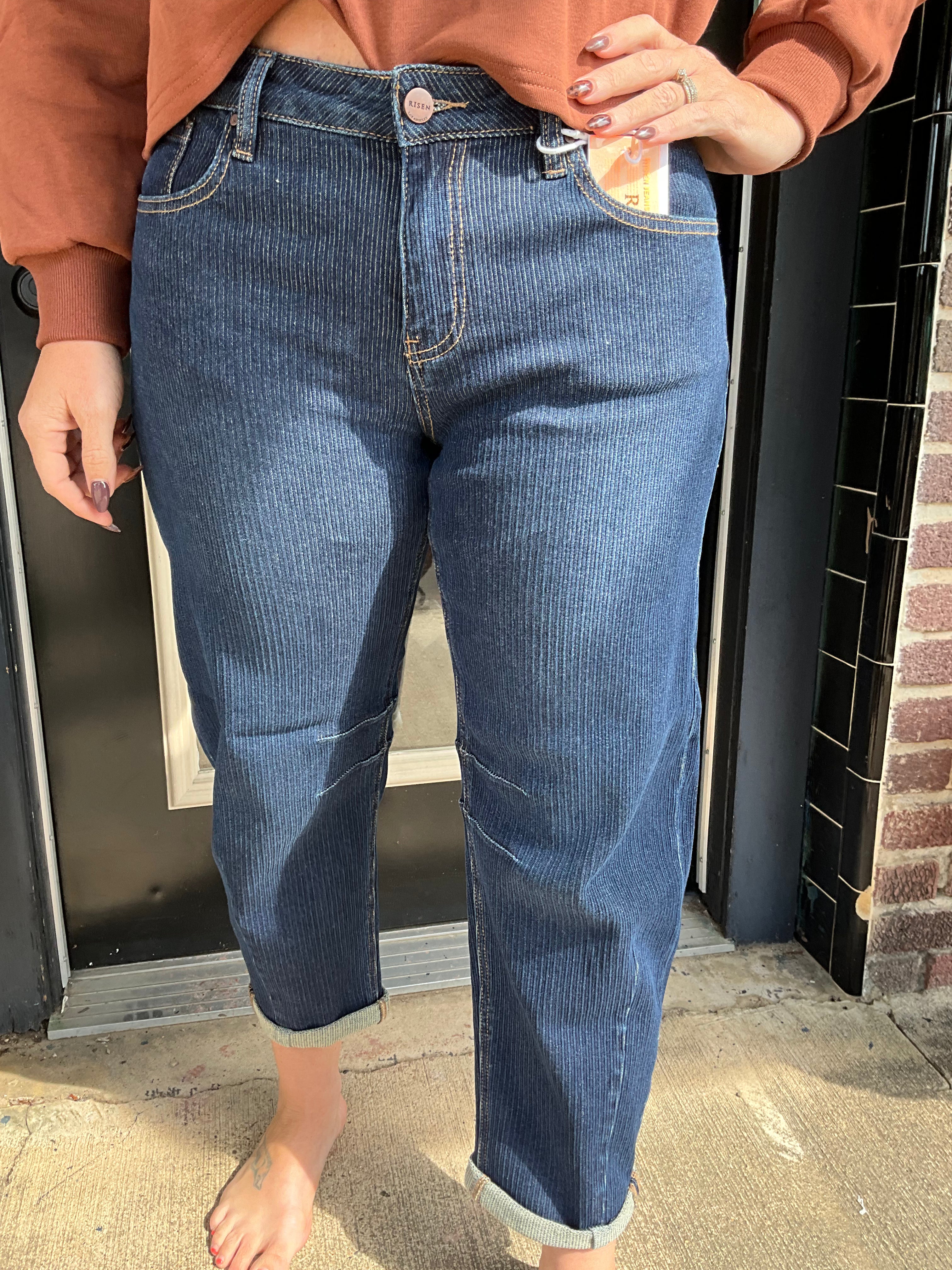 Josephine textured crop barrel
