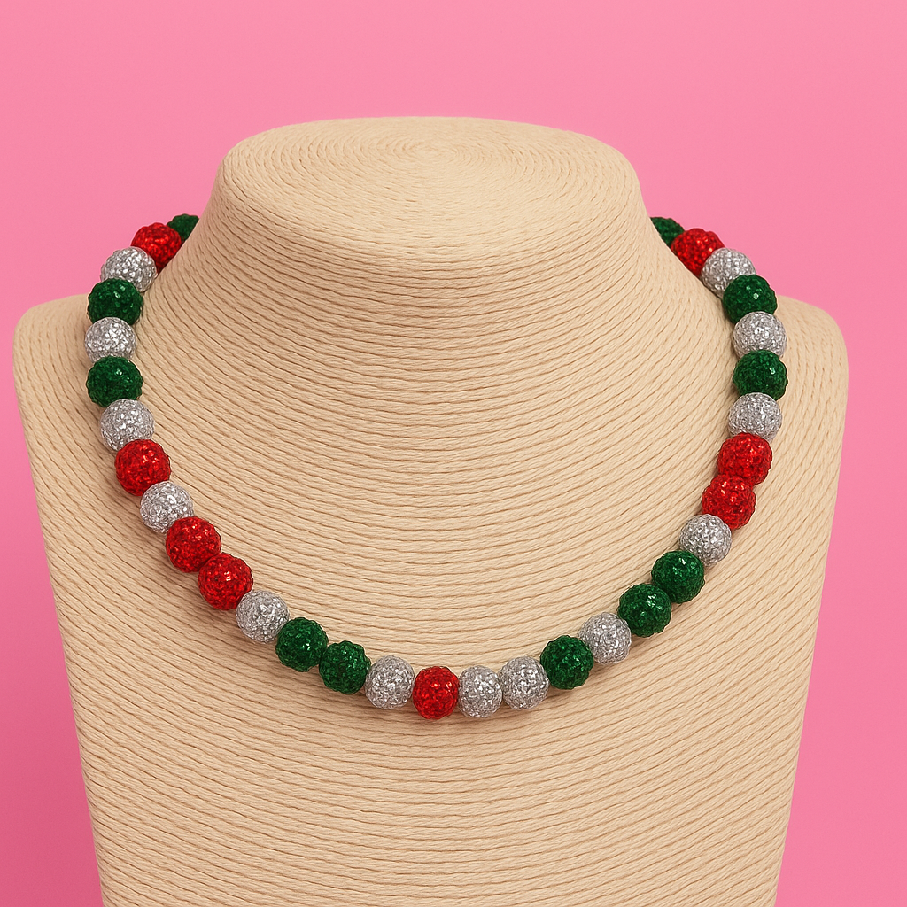 Holiday spirit necklace