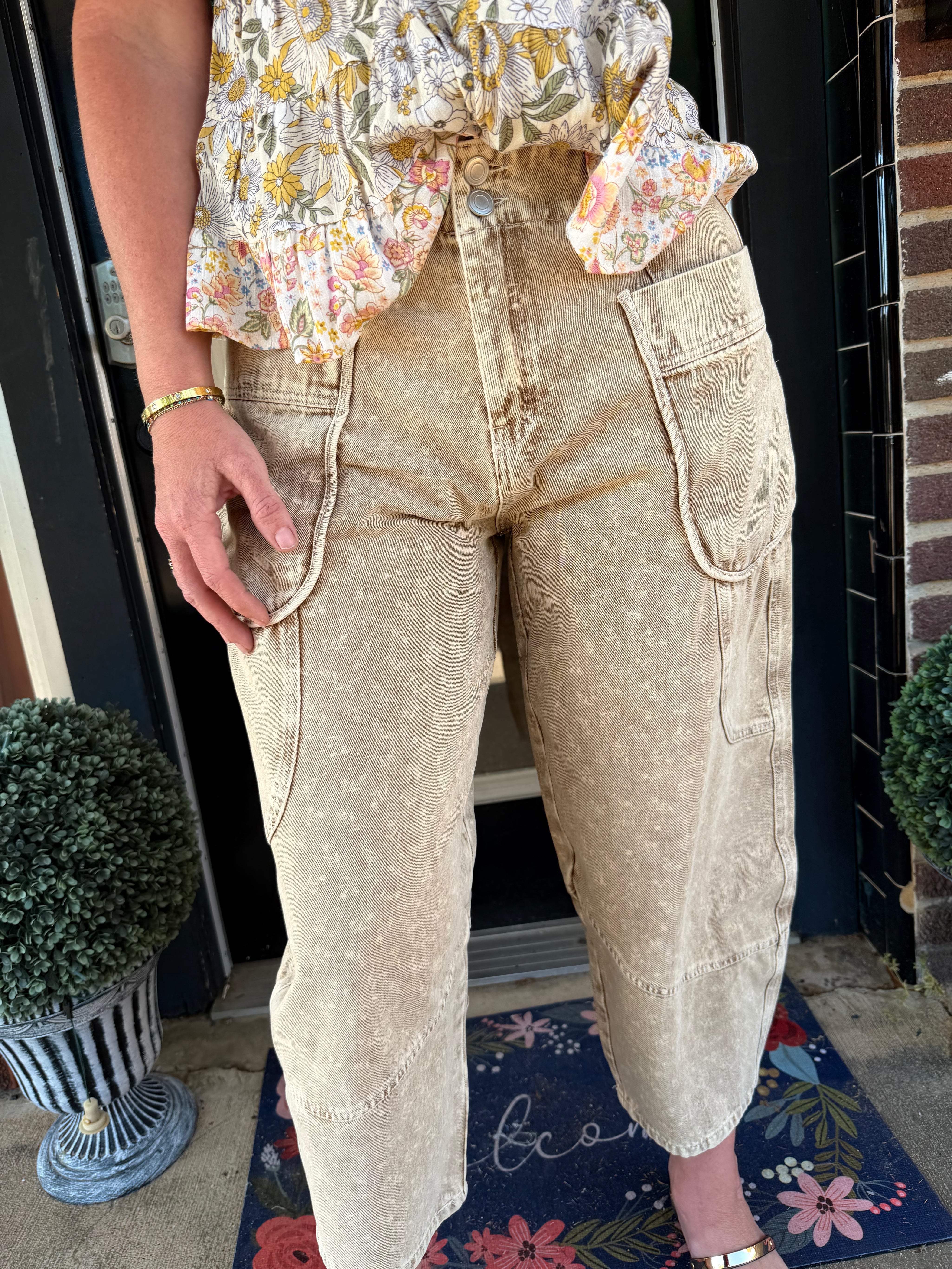 Floral Mineral Wash Barrel Pants – High Rise Cropped Cargo Twill Pants
