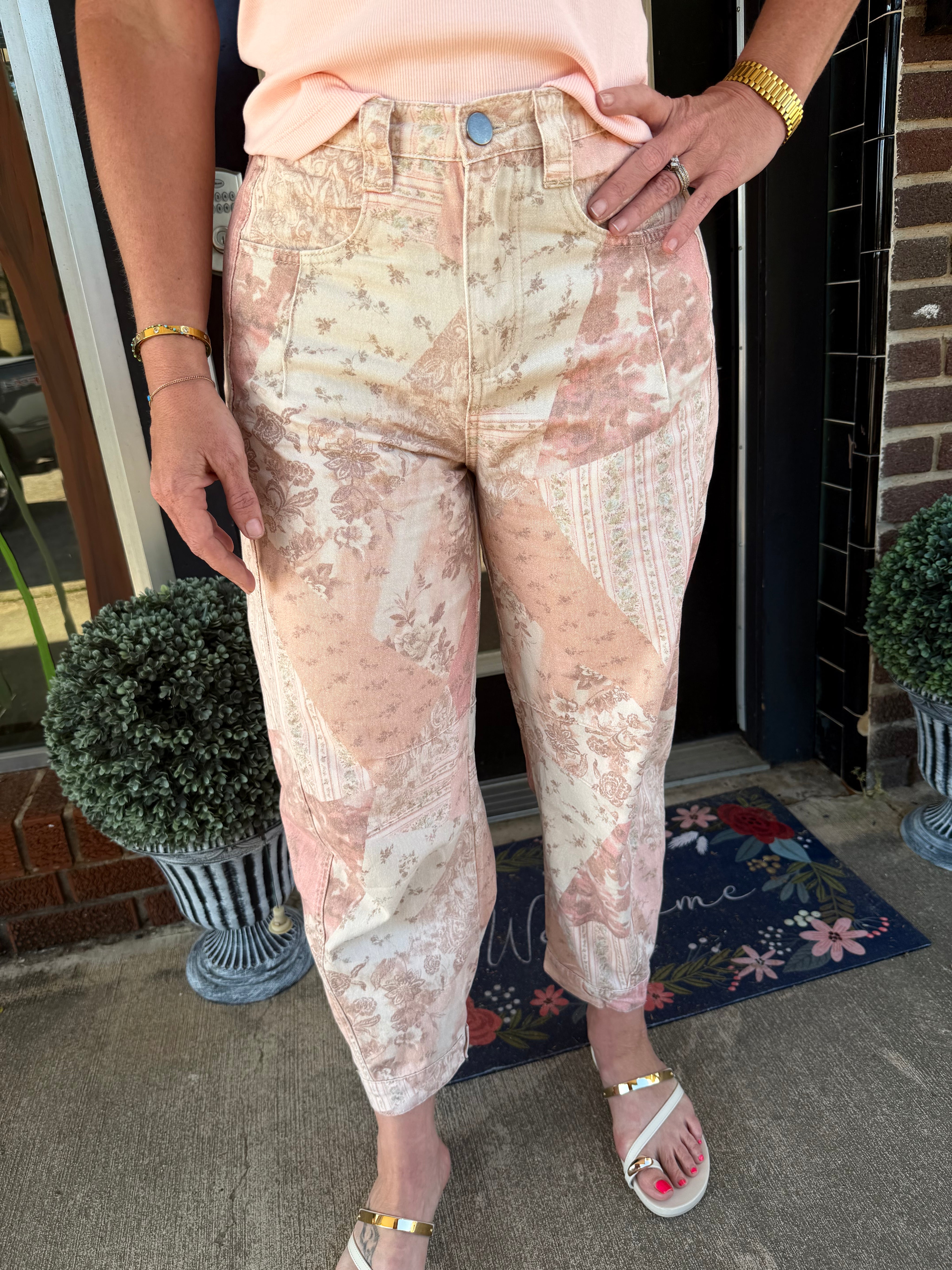 Blush Floral Barrel Pants – Elastic Waist Cropped Tapered Pants (25.5” Inseam)