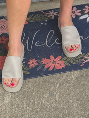 Cloud Comfort Ribbed Platform Slide Sandals