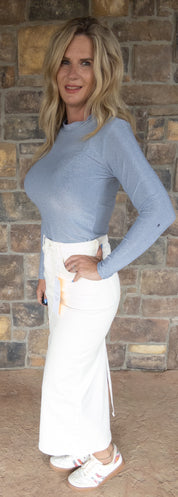 Risen back slit maxi