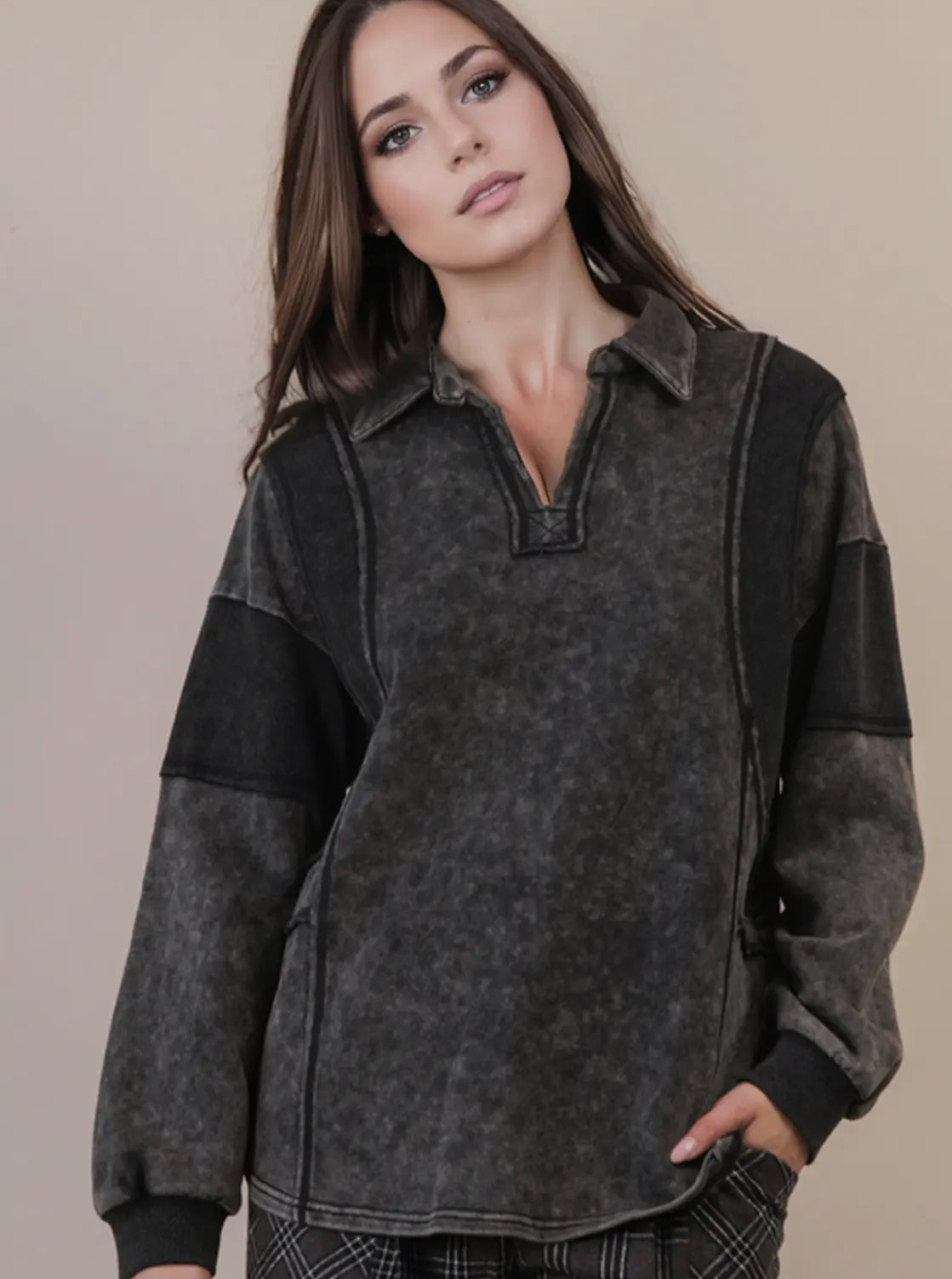 Charcoal edge pullover