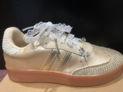 Taupe tennies