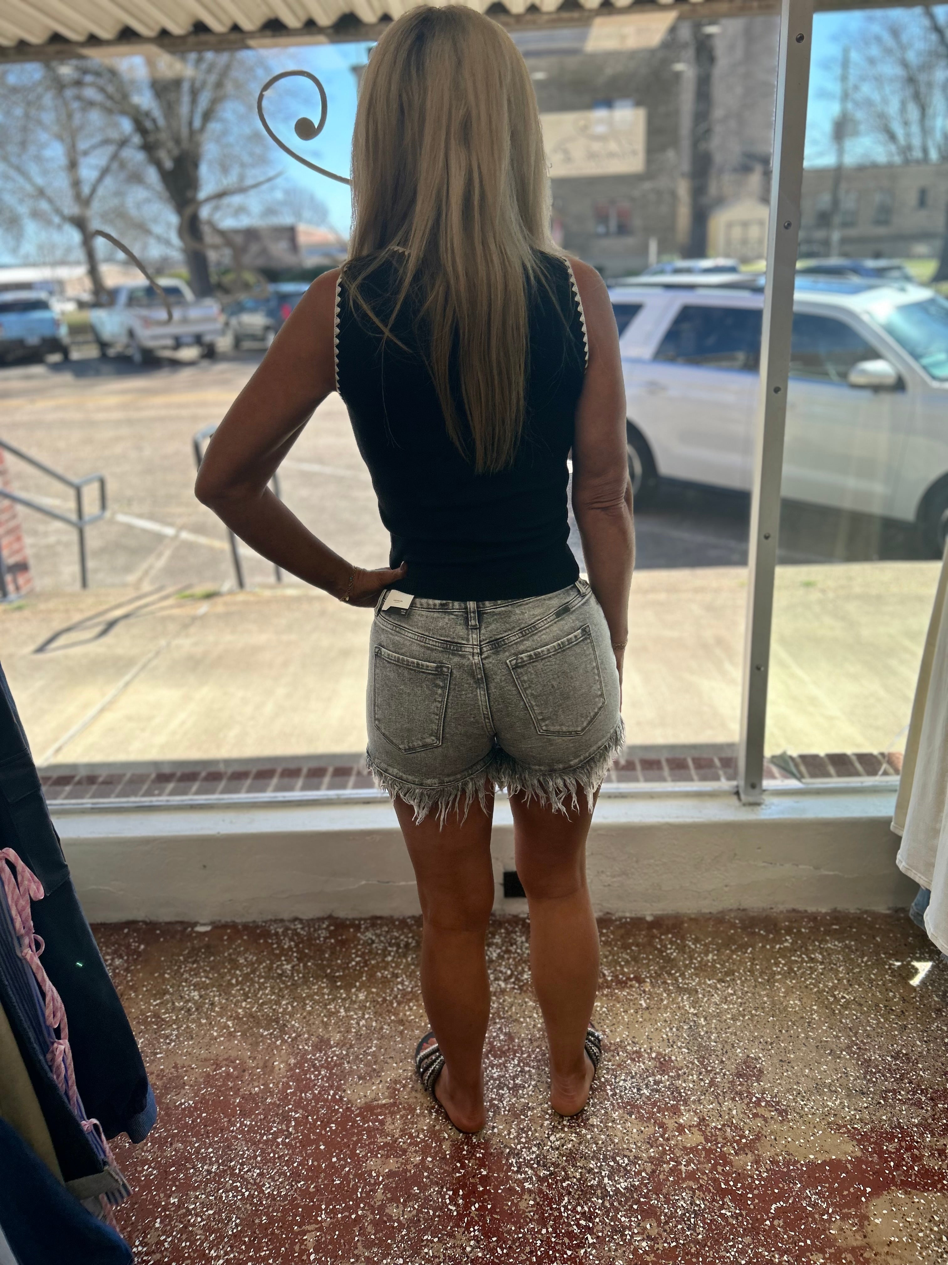 Grey freyed kancan shorts