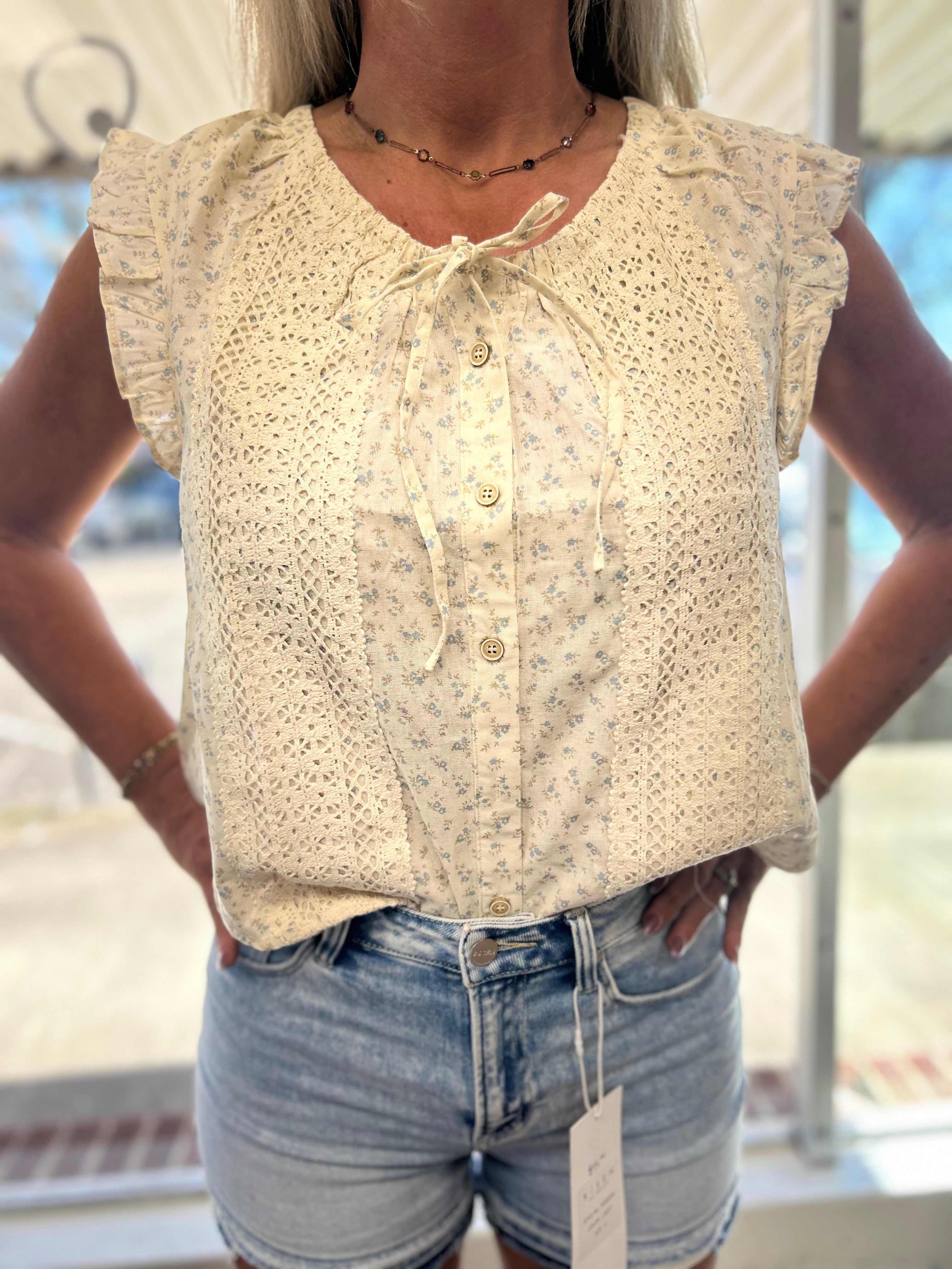 Blue flower tee