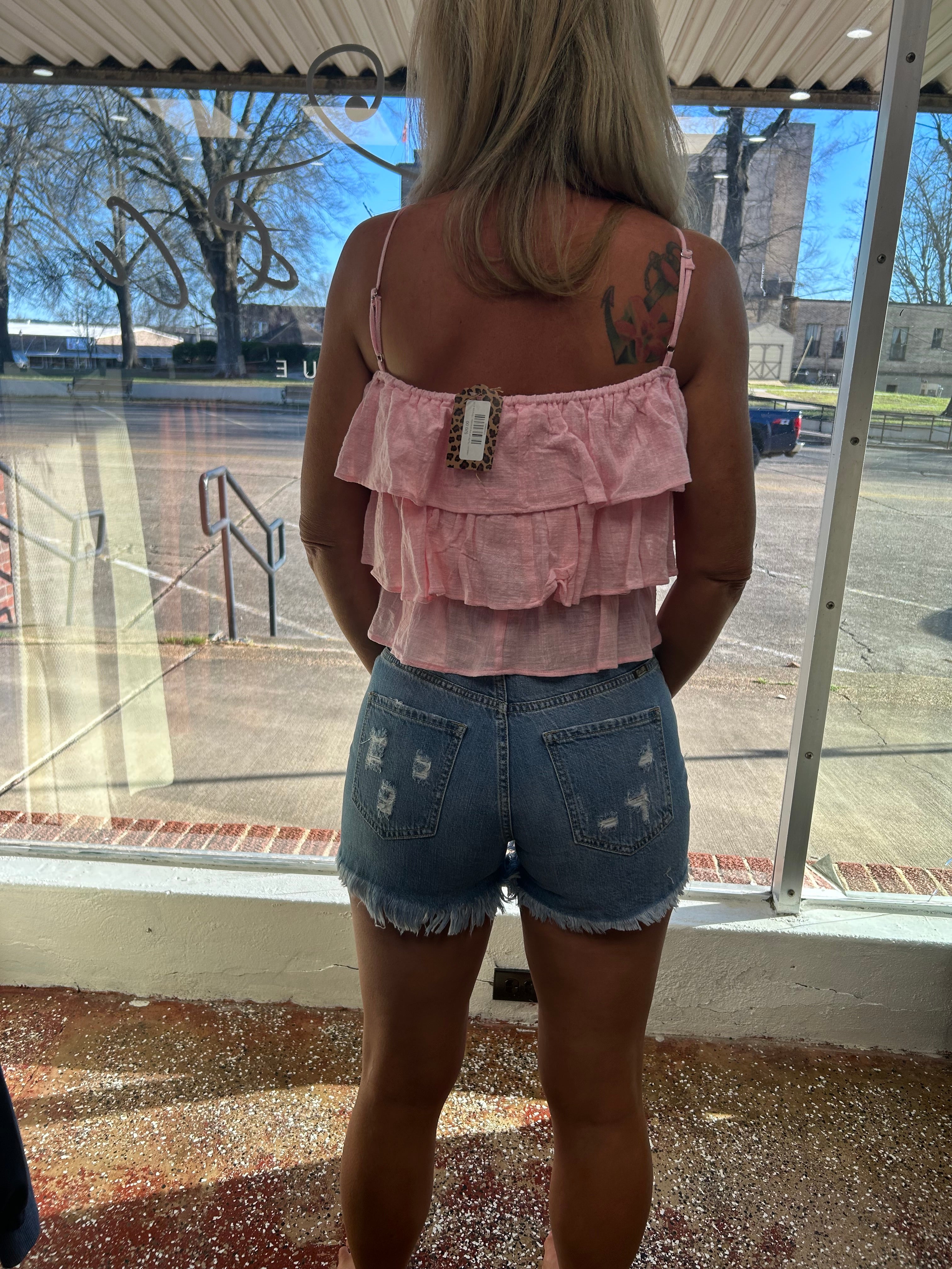 Gianna Kancan destroy shorts