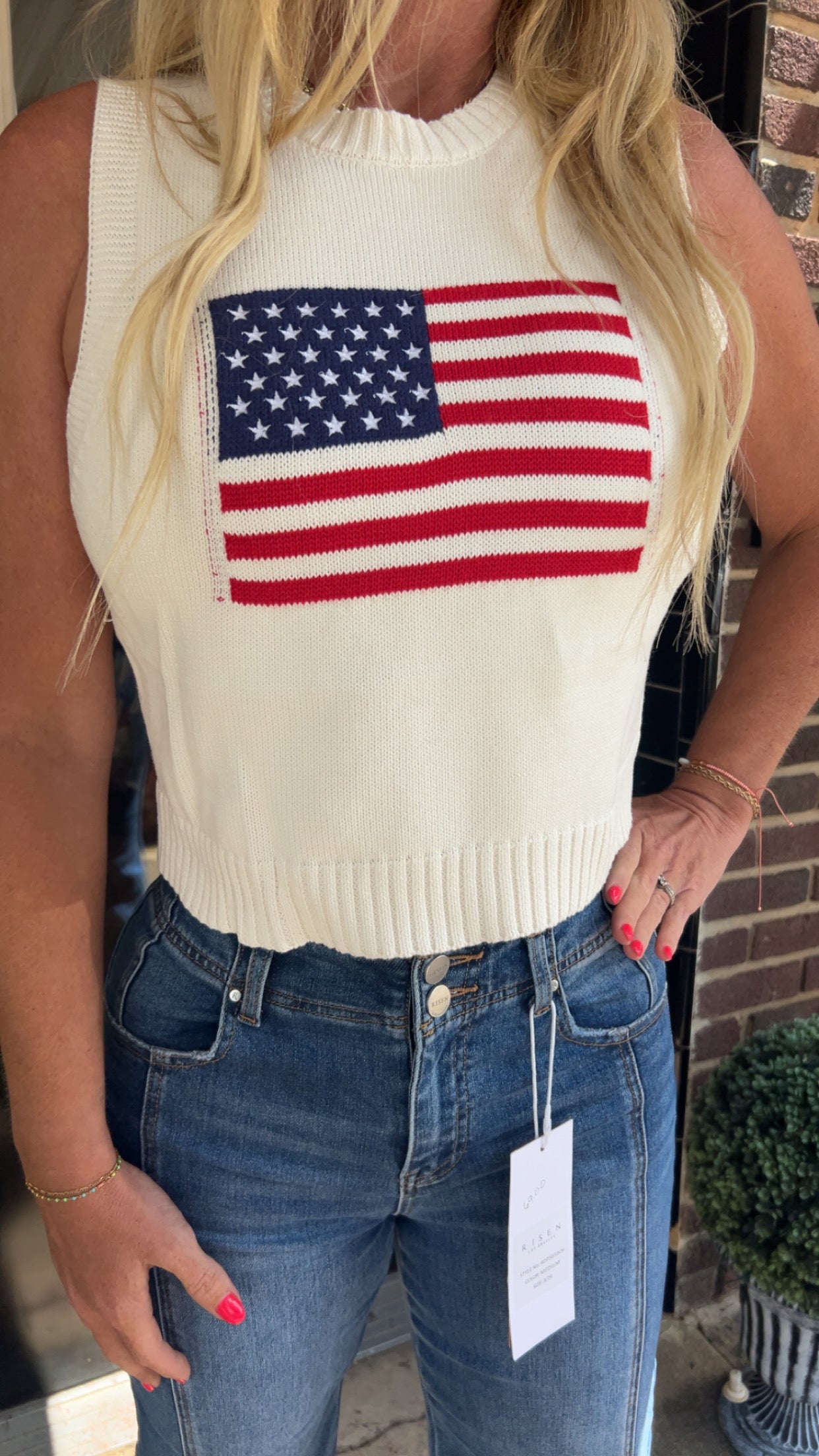 Freedom threads top