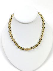 Magnetic necklace’s